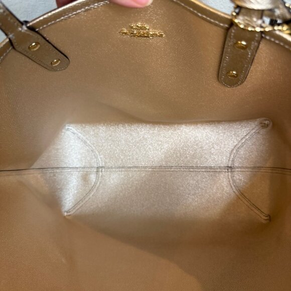 Coach Tan and Gold Signature Shoulder Bag - Picture 6 of 15